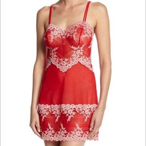 Wacoal Women's Pink Chemise Embrace Lace size S